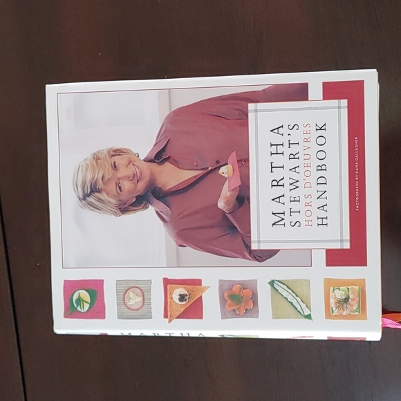Martha Stewart Hors D'oeuvres Handbook - Picture 1 of 9